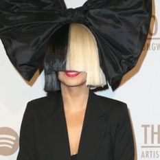 Sia lança seu aguardado retorno com o álbum Reasonable Woman