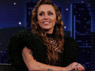 Miley Cyrus lança novo álbum “Something Beautiful” com parcerias surpreendentes