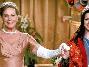 Atrizes Julie Andrews e Anne Hathaway