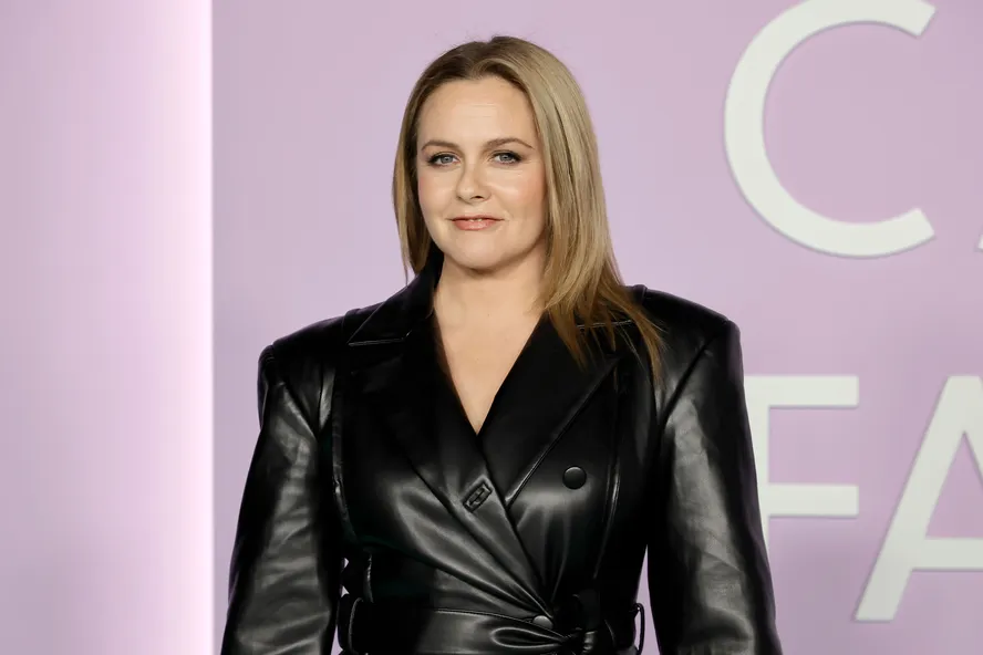 Alicia Silverstone
