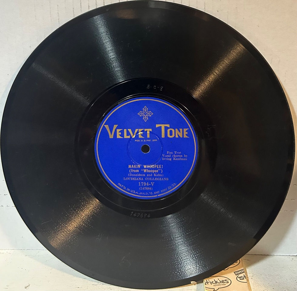 Thumbnail: Share LOUISIANA COLLEGIANS VELVET TONE 1794 Makin' Whoopee/Love Dreams