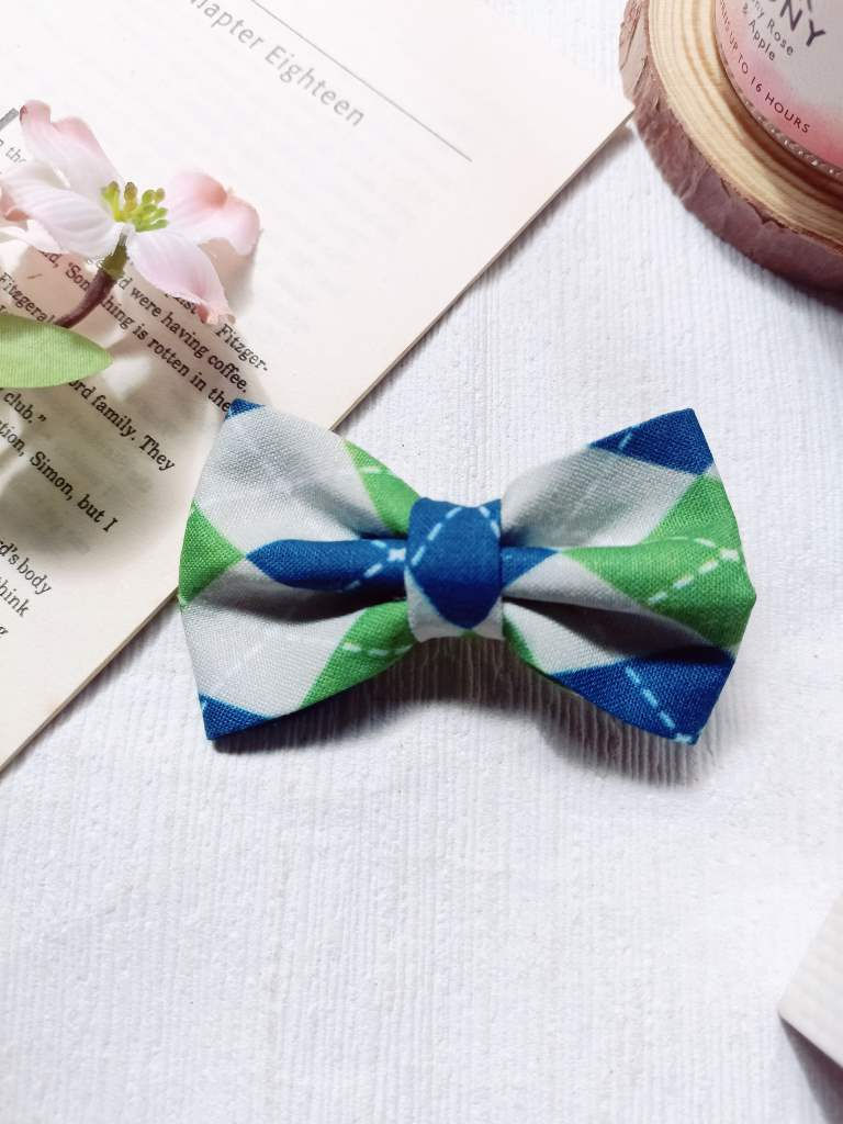Thumbnail: Sea weed-Classic Bow
