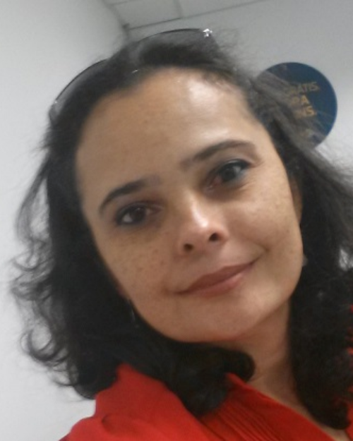 Adriana Ferreira Uchoa.gif