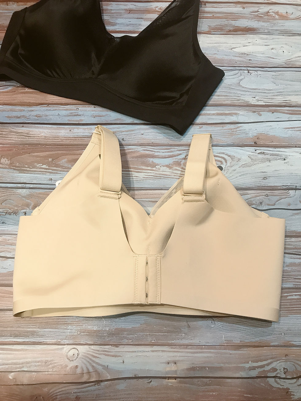 縮圖：34-44BC CUP 緞面優閒乳膠固定杯墊無痕背無圈Bra