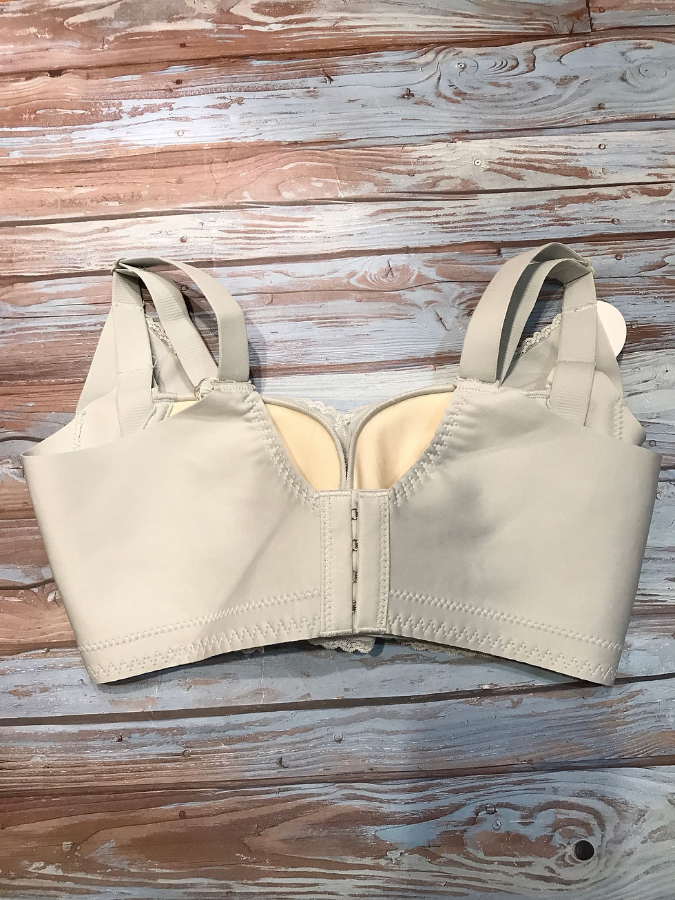 縮圖：34/36/38B CUP甜美小花花暗紋網薄無痕無鋼圈Bra