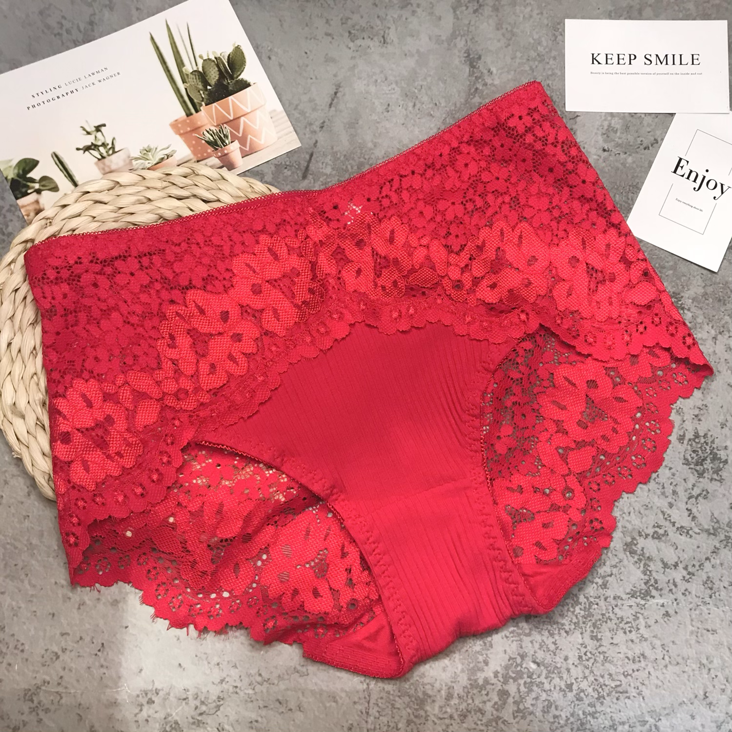 中高腰大小碎花蕾絲拼棉高叉內褲Mid-high rise Panty