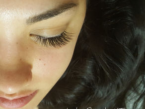Benefits of Going to a Beauty Salon for Eyelash Extensions