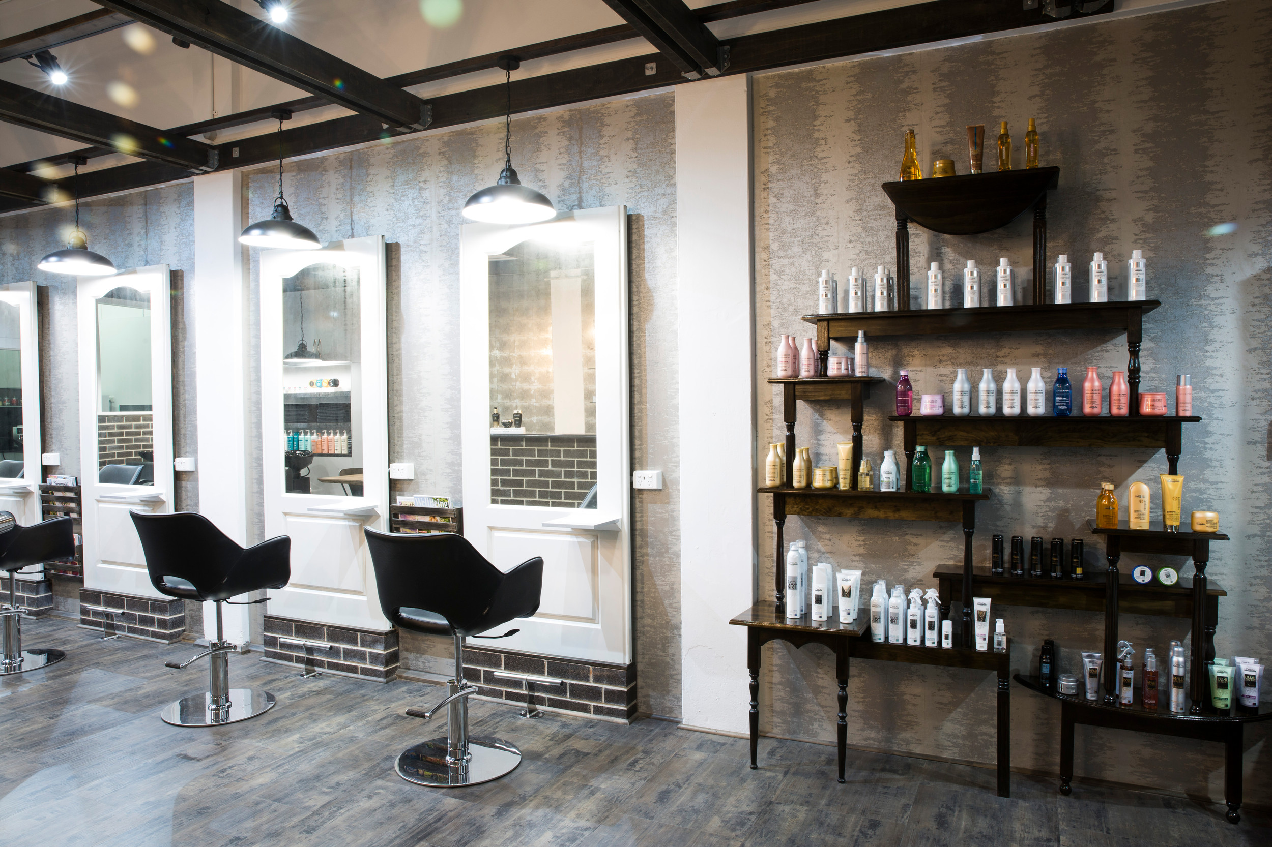 BOOK ONLINE The Love Of Hair CS