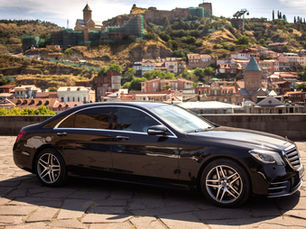 Travel Tbilisi in ultimate style with Carento’s Mercedes-Benz S-Class