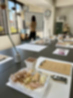 スクールは基礎から学べる
