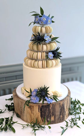 Macaron tower & wedding cake