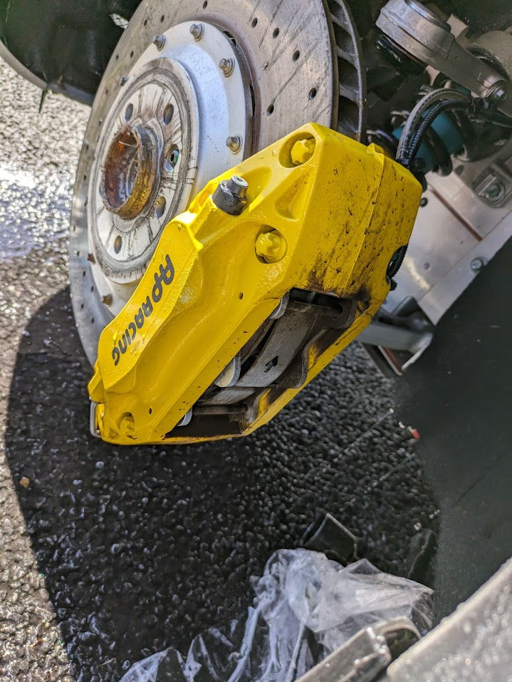 ロータス エヴォーラ キャリパークリーニング