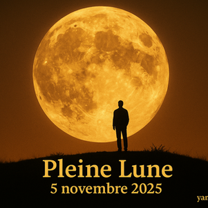 Un homme se tient sur une colline, immobile, face à une immense pleine lune dorée. La scène baignée de lumière chaude évoque la puissance tranquille du Taureau, signe de cette lunaison du 5 novembre 2025. L’atmosphère poétique et introspective symbolise l’amour, la lenteur et l’ancrage corporel. Une image signée yann-lecoq.com qui célèbre la beauté du lien entre ciel et terre.