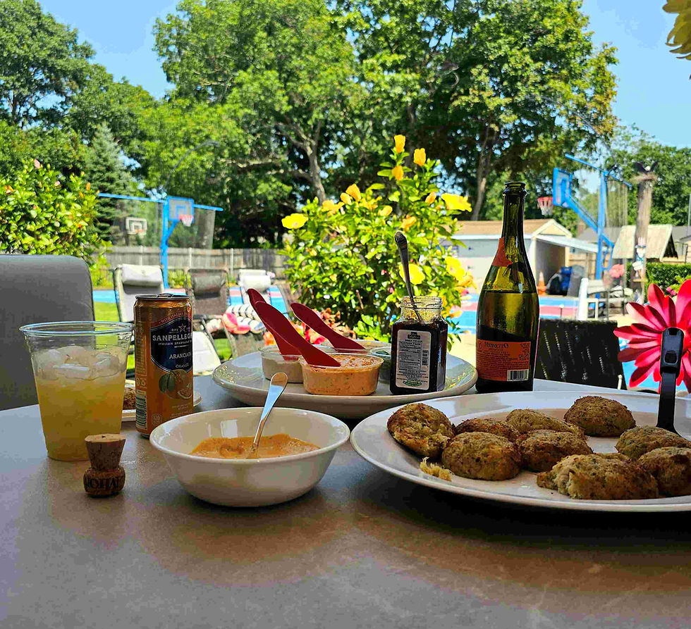 An Unforgettable Summer Pool Party Feast with a Yummy Seafood Medley, Prosecco & Dessert!