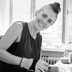 BETONIST_Tamara_Riedel_im Atelier