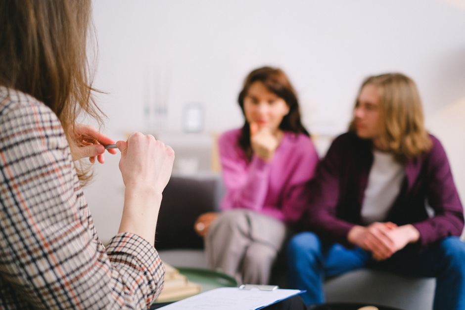 Marriage Therapy Worksheets: A Couples Guide to Better Communication