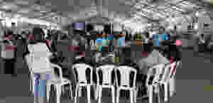 No primeiro dia uma média de 4 mil pessoas participaram do Congresso na estrutura montada na Rua da Praia, que recebeu 21 expositores nos estandes distribuídos na tenda
