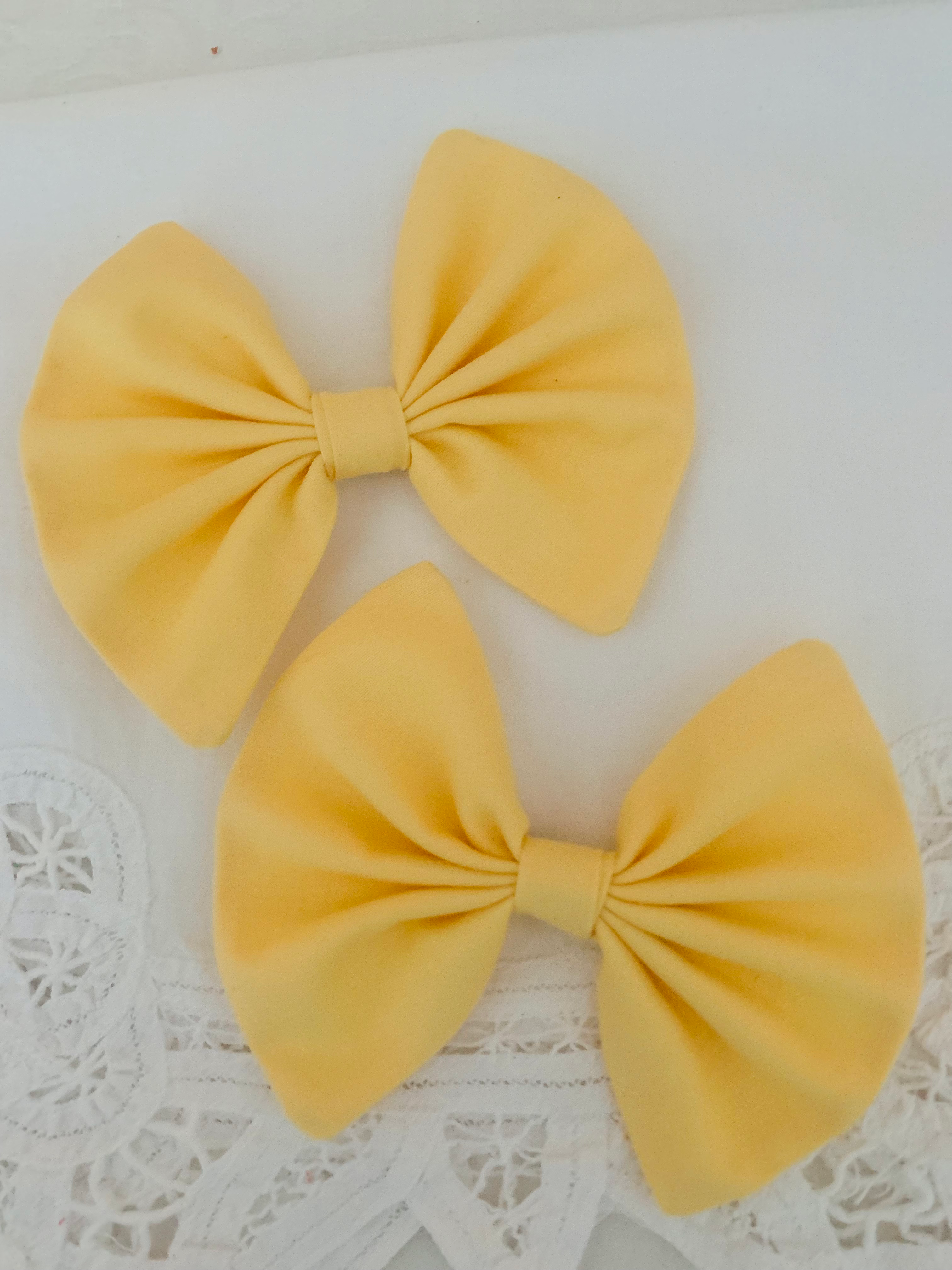 Bright Butter Yellow Large Bow/Clip (4”)