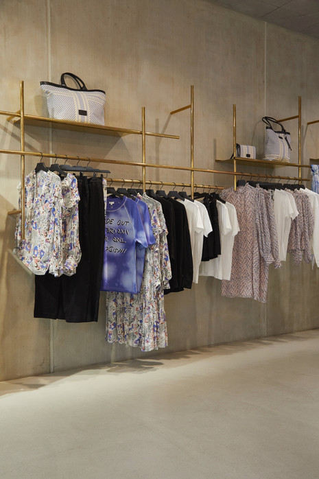 lala-berlin-boutique-x-joan-tan_by-jonas-huckstorf_5.jpeg