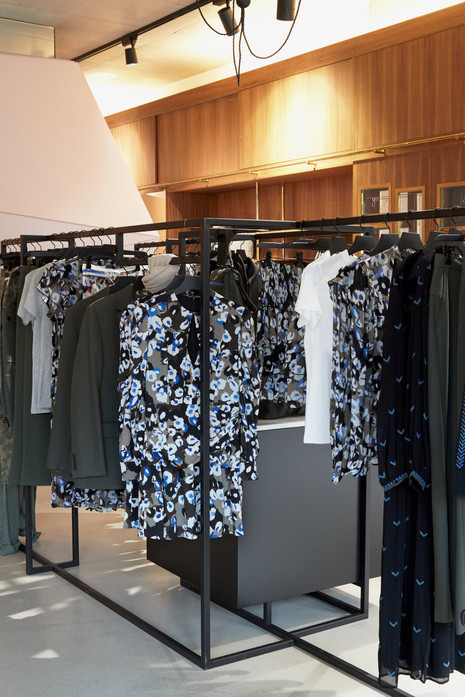 lala-berlin-boutique-x-joan-tan_by-jonas-huckstorf_4.jpeg