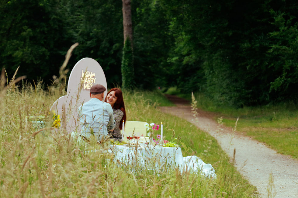 Location événement : Panneau décoratif coeur, Néon "Will you marry me", table basse