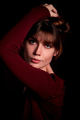 19.12.19 Natasha.headshot-037 copy.jpg