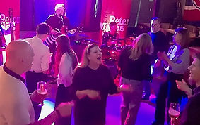 MINIATURE - TRIO LIVE PARTY.jpg