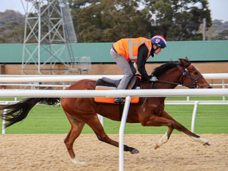 COMEBACK KID MARKS “SECOND ANNIVERSARY” BY RIDING TRACKWORK