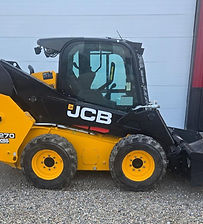 2023 JCB 270 117 HRS_edited.jpg