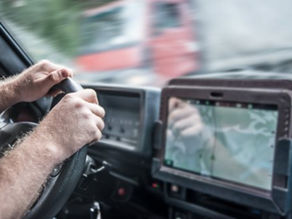 Choosing the Best GPS for Truck Drivers