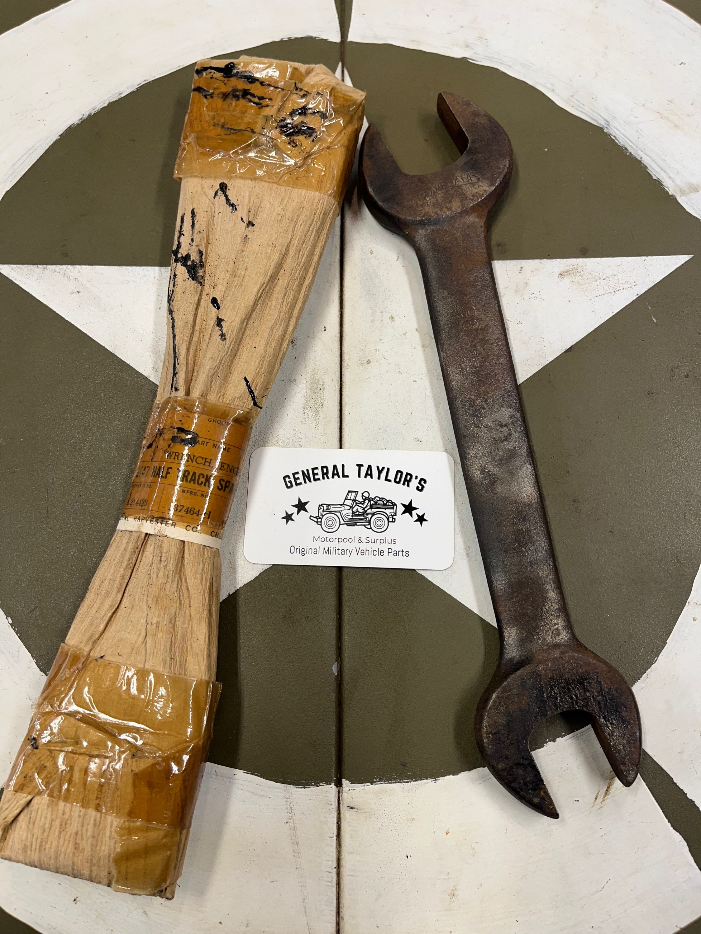 Half track wrench G147