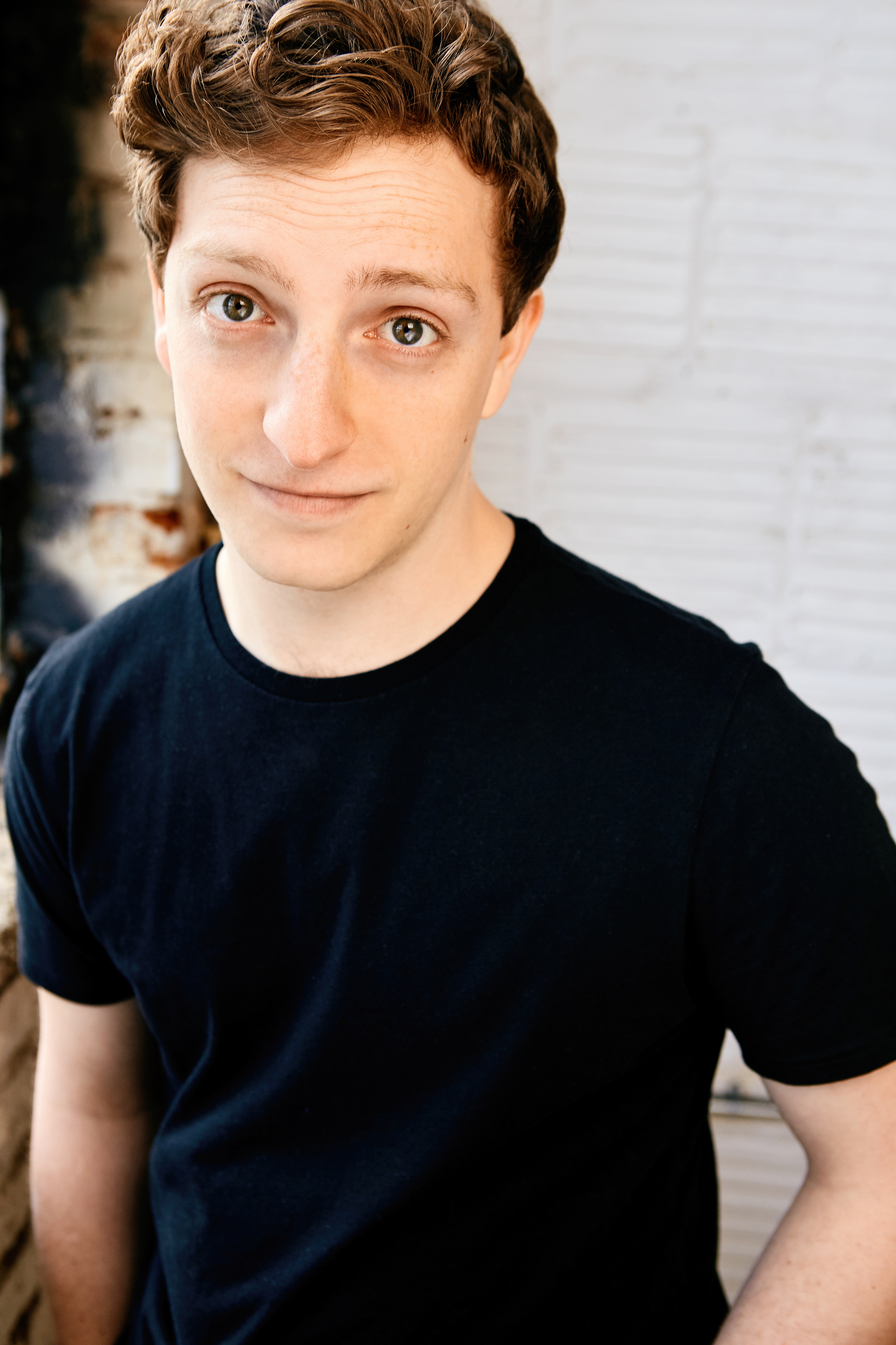 Деван коэн. Кассиус оно. Cassius 2007. Сериал двор 2011. Сериал двор 2011.