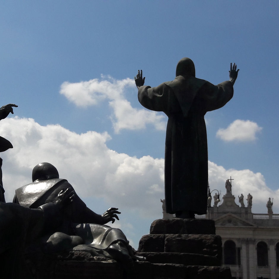 A Walk Around Rome: Gelato and Petrarch
