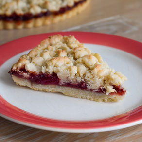 Sourdough Strawberry Shortbread Crumble