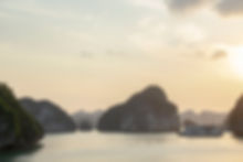 vietnam ha long bay 2.jpg