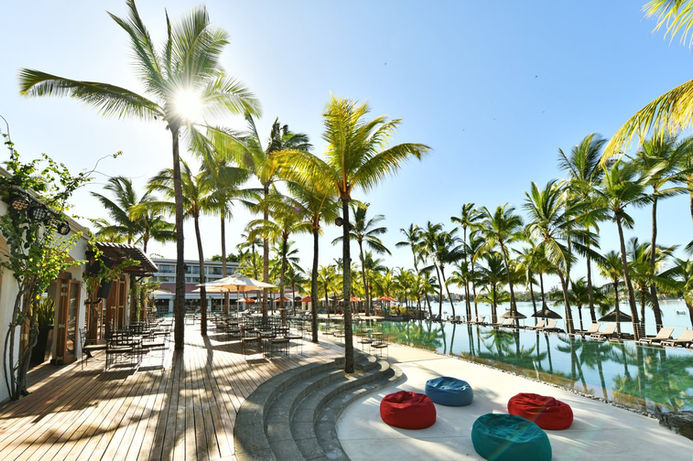Mauricia Beachcomber Resort & Spa - Bay Watch Bar