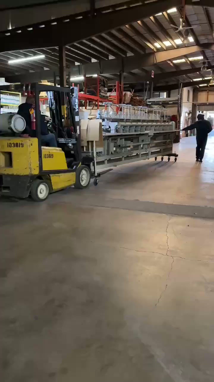 embroidery machine transportation .MP4