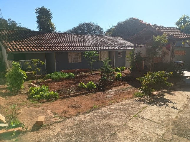Miniatura: 479,44M² DE ÁREA COM DUAS CASAS