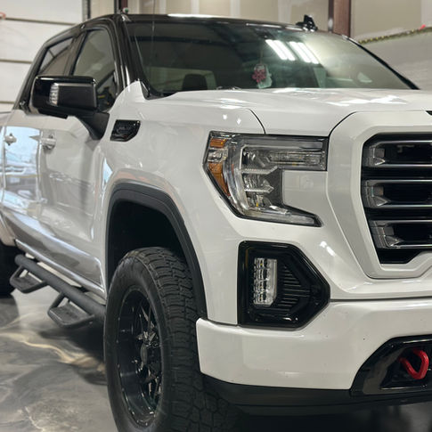 Trucks Trailers Cargo Vans Graphics Wraps Decals and Lettering