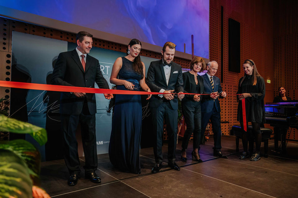 Ribbon cutting ceremony at Art Expo Ljubljana 2023