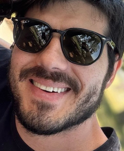 Writer: Victor B F Porto