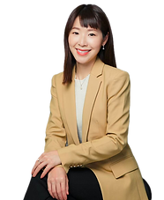 Faye photo_edited.png