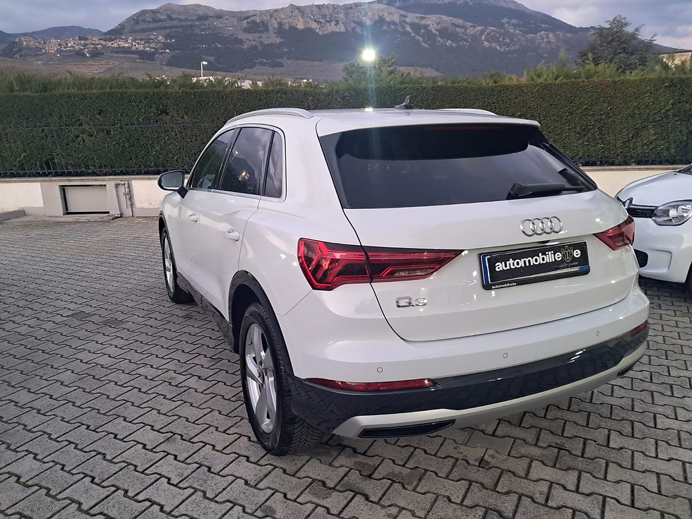 Miniatura: Audi Q3 35 TFSI S-Tronic S-Line Edition