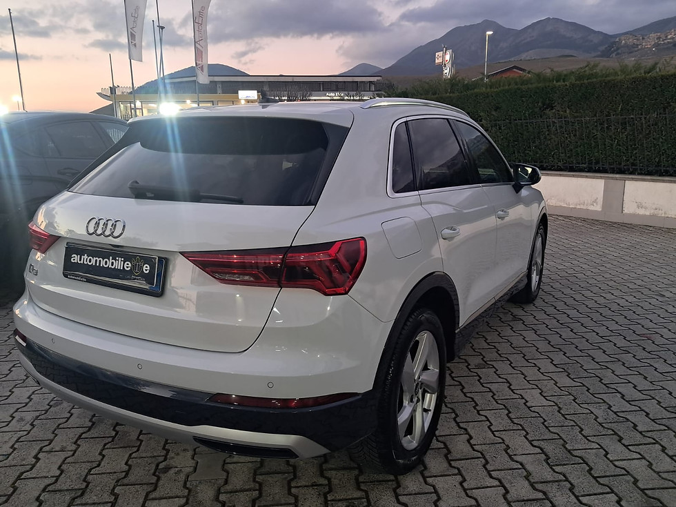 Miniatura: Audi Q3 35 TFSI S-Tronic S-Line Edition