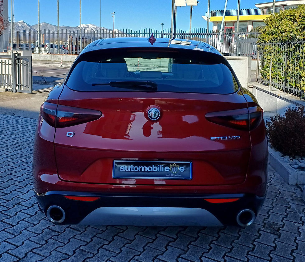 Miniatura: Alfa Romeo Stelvio 2.2 TD AT8 Q4 6C Villa d'Este 210CV