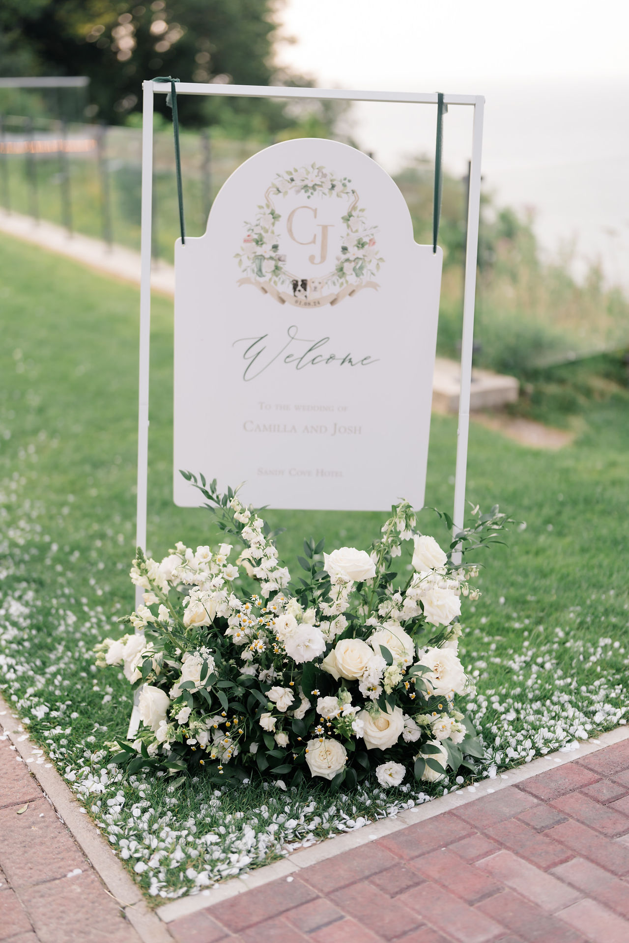 Sandy Cove hotel wedding photographer
