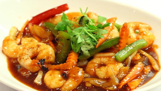 Crevettes sauce saté