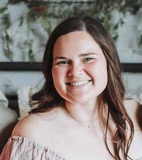 Chaslyn Headshot.jpg