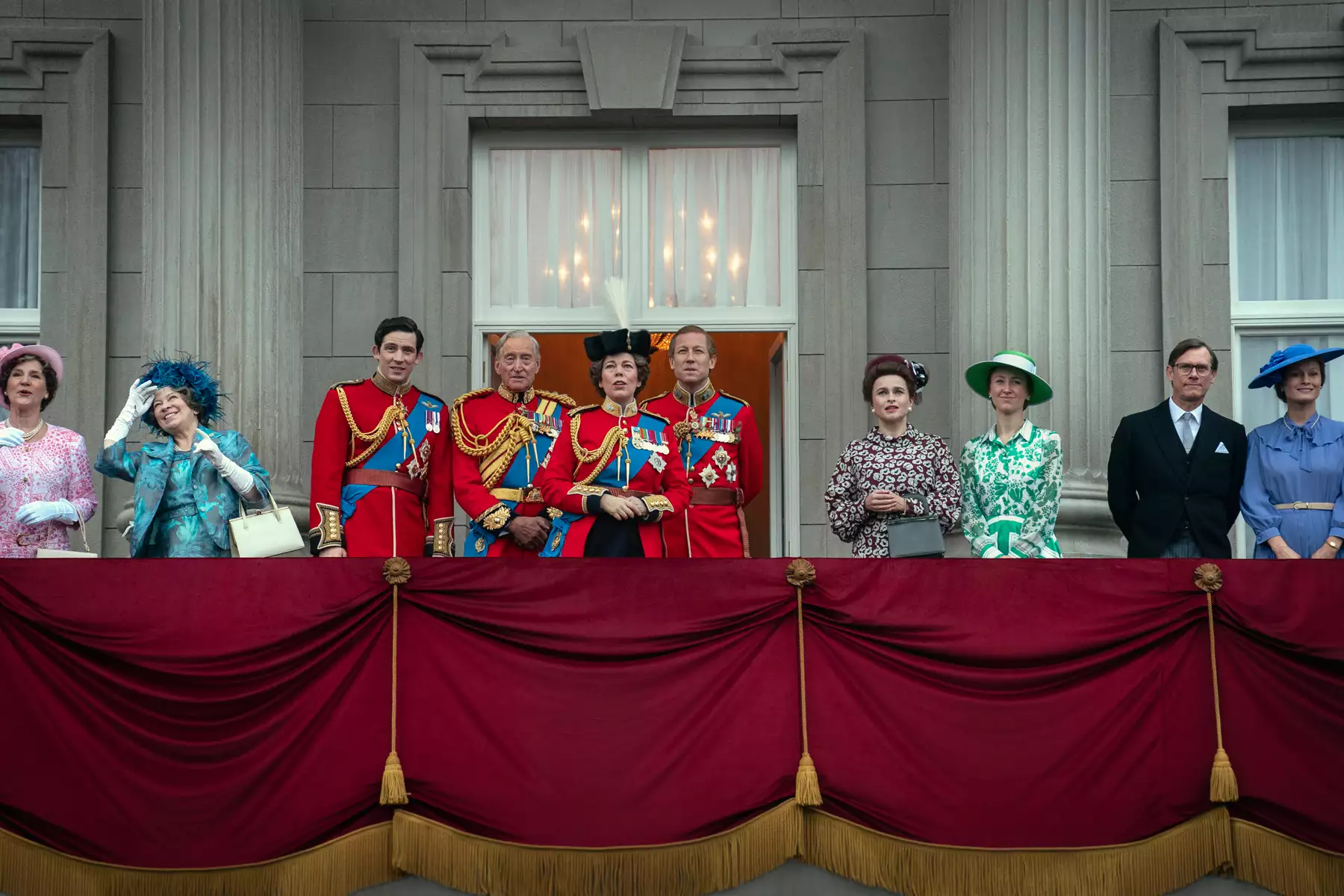 The Crown Dizi Ne Hakkında