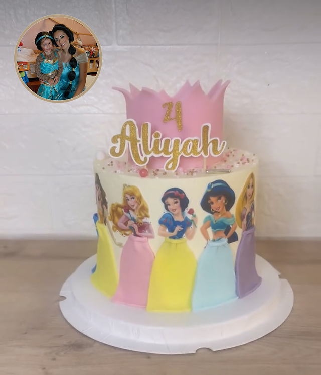 gateau anniversaire princesses disney Lily CakeDesign partenaire surprise magique